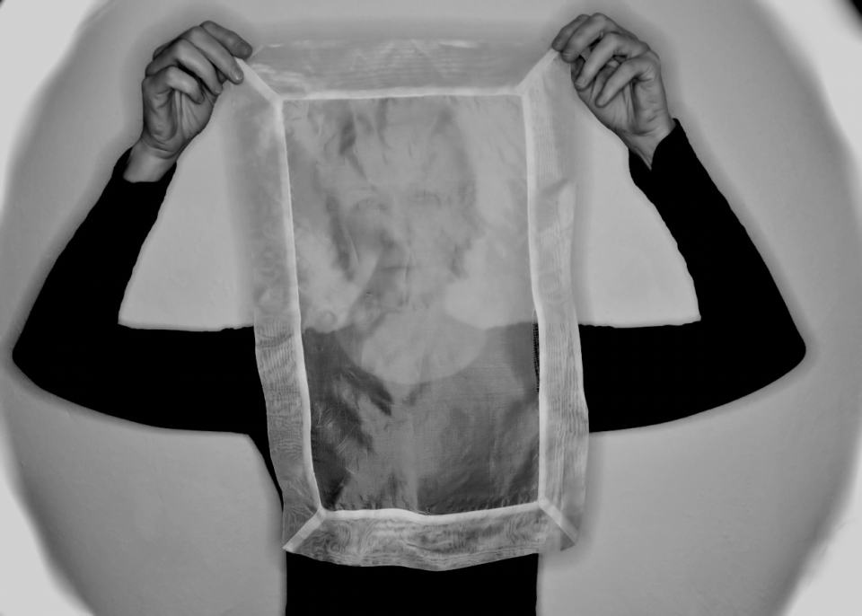 Portrait Serie/2017Frauen/Fotografie/2020Dibond aufAlu/50x70cm | Klaus Fabricius  Artist Künstler Information
